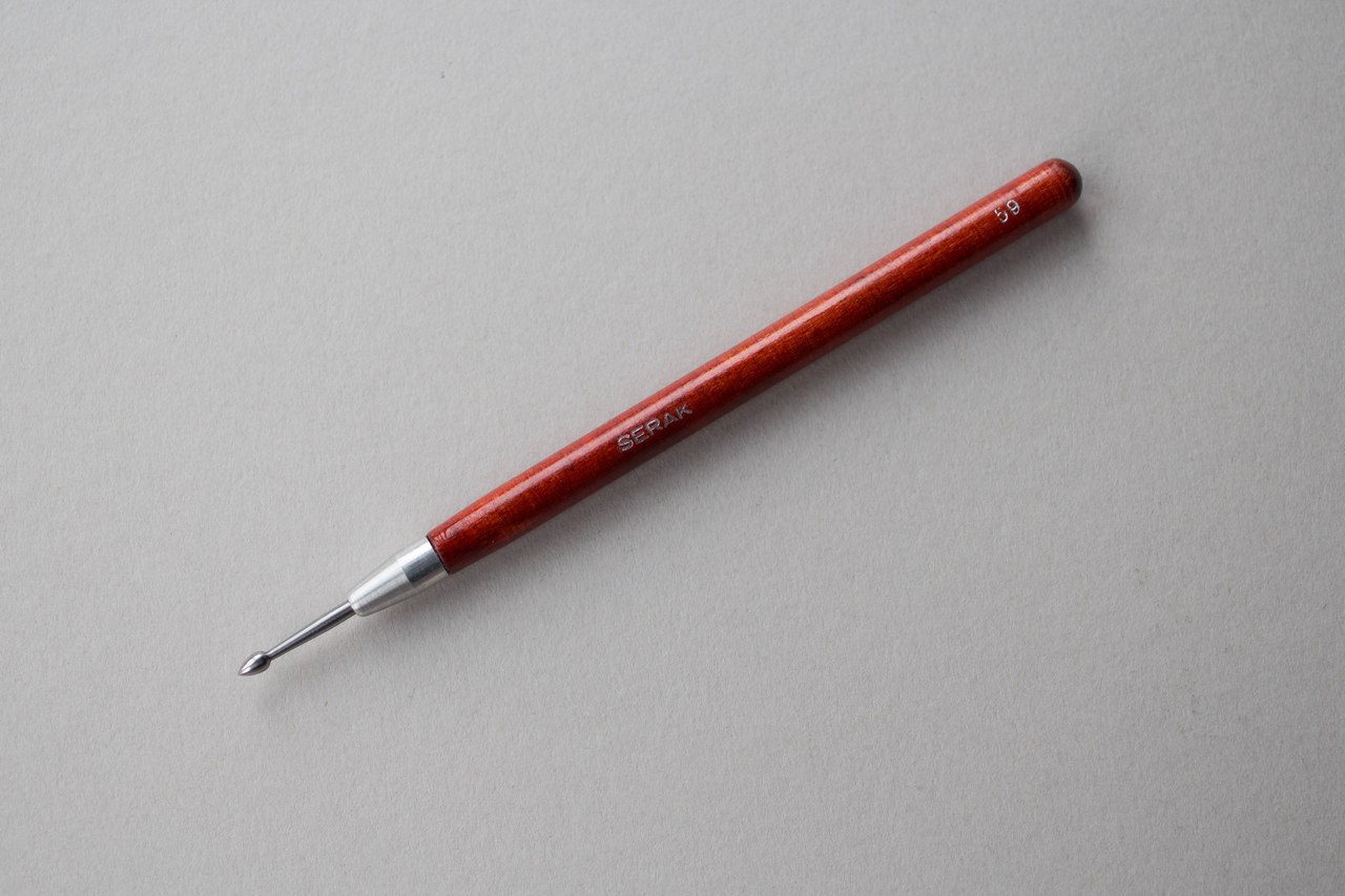 Гладило Serak с деревянной ручкой - конус 3 мм